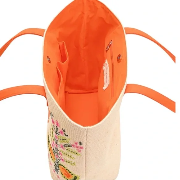 AMERICA & BEYOND PINEAPPLE EMBELLISHED TOTE - Picture 4 of 7